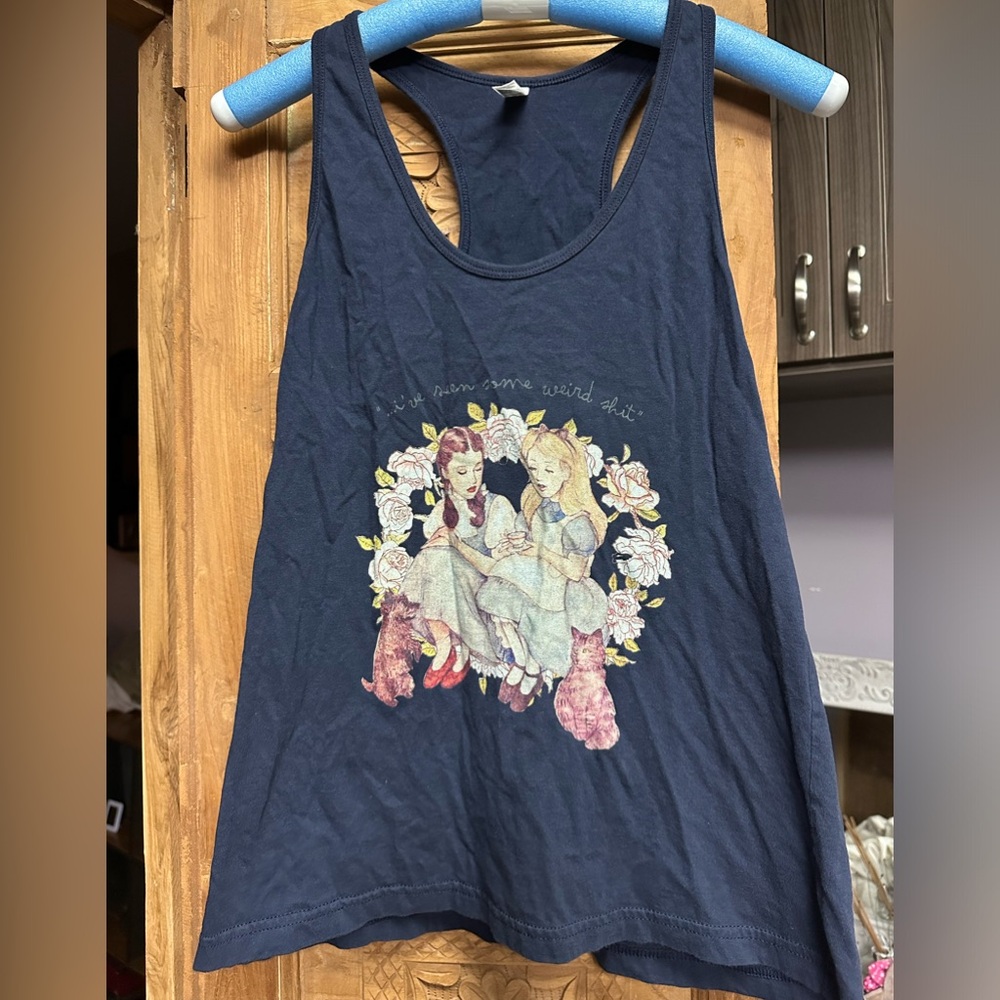 Alice in Wonderland & Dorothy Wizard of Oz I’ve Seen Some Weird Sh*t tank top L - Picture 2 of 4